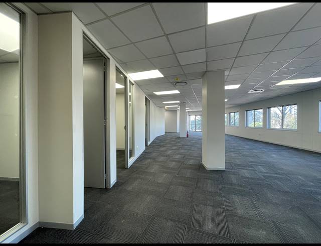 723M² OFFICE TO LET IN SANDTON CENTRAL